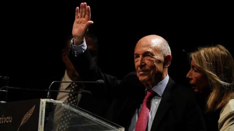 Κώστας Σημίτης: Όταν Μπιλ Κλίντον, Ζαν Κλοντ Γιούνκερ και Ζακ Ντελόρ τίμησαν τον πρώην πρωθυπουργό [βίντεο]