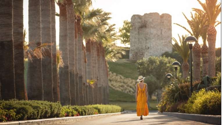 Παγκόσμια Ημέρα Γυναίκας  Ο Όμιλος Sani/Ikos και το Κέντρο &quot;Διοτίμα&quot; στηρίζουν γυναίκες που αντιμετωπίζουν έμφυλη βία και διακρίσεις
