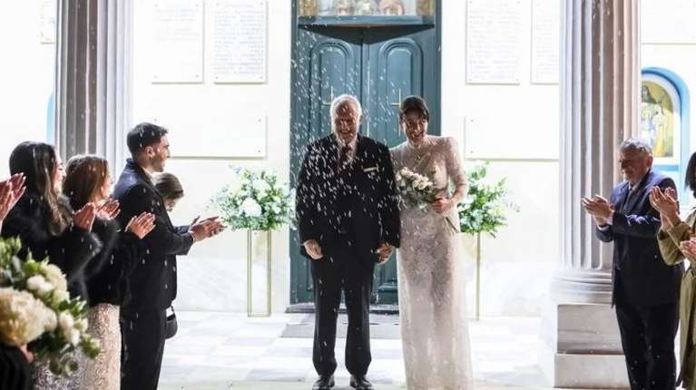 Γιάννης Ραγκούσης–Μαρίνα Κοντοτόλη: Παντρεύτηκαν σε στενό οικογενειακό κύκλο [εικόνες]