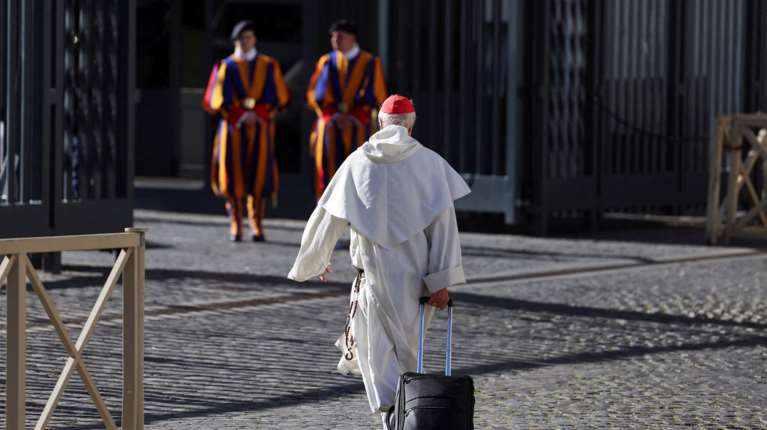 Εκλογή νέου Πάπα: Πώς διασφαλίζεται η απόλυτη μυστικότητα στο κονκλάβιο - Το απόγευμα η πρώτη ψηφοφορία
