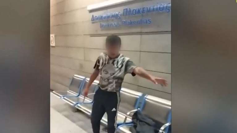 Σεσημασμένος ο 19χρονος που επιτέθηκε σε μηχανοδηγό του Μετρό - Είχε νοσηλευτεί σε ψυχιατρικό νοσοκομείο