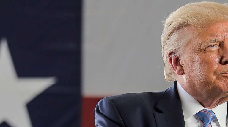 Ο Τραμπ απειλεί: Έτοιμος να προσαρτήσει ακόμα και με τη βία τη Διώρυγα του Παναμά και την Γροιλανδία