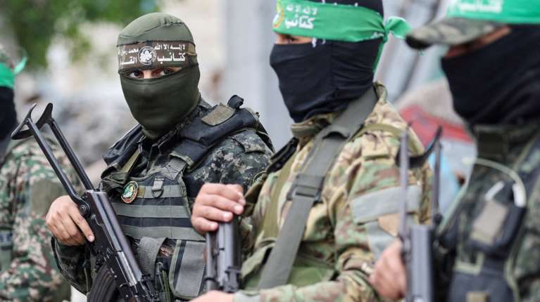 Γάζα: Η Χαμάς εκμεταλλεύεται τις καθυστερήσεις του σχεδίου Τραμπ και εδραιώνει ξανά την κυριαρχία της