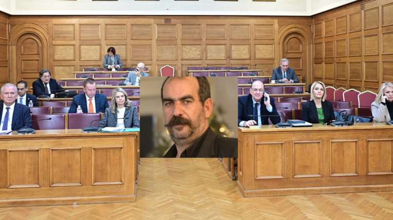 Εξεταστική ΟΠΕΚΕΠΕ: Ο Φραπές και η &quot;κουμπαριά&quot; με τον Μητσοτάκη άναψαν φωτιές - Απειλητική ανάρτηση κατά Ανδρουλάκη