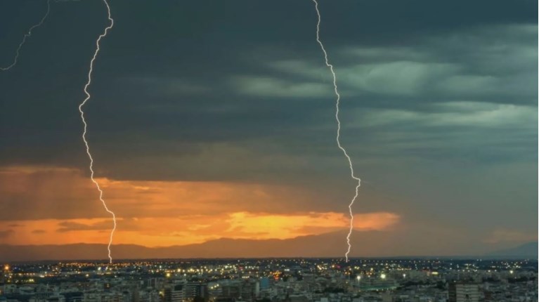 ΚΕΡΑΥΝΟΙ