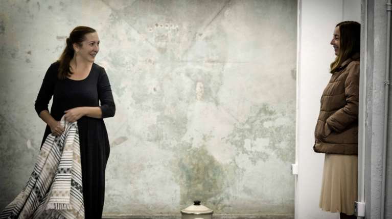 Η παράσταση "Αναζητώντας την Ελένη" επιστρέφει στο Δημοτικό Θέατρο Πειραιά