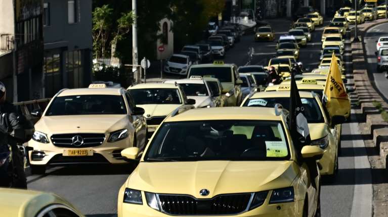 Ταξί Αττικής: Νέα 48ωρη απεργία την Τρίτη 20 και Τετάρτη 21 Ιανουαρίου - "Αλαζονική η στάση Κυρανάκη", λέει το ΣΑΤΑ