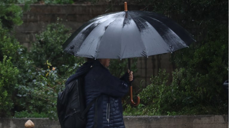 ΚΑΙΡΟΣ ΚΑΤΑΙΓΙΔΑ ΒΡΟΧΗ ΑΘΗΝΑ