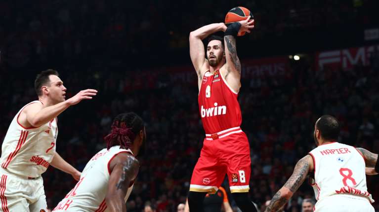 Λούκα Βιλντόζα: Αβέβαιο το μέλλον του στη Βίρτους Μπολόνια μετά την επίθεση σε διασώστες