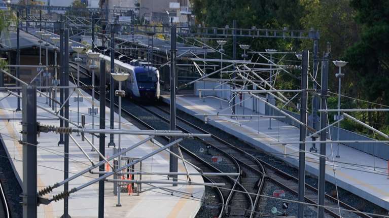Κίτρινη κάρτα από την Κομισιόν στην Ελλάδα για την ασφάλεια των σιδηροδρόμων - Προειδοποιητική επιστολή