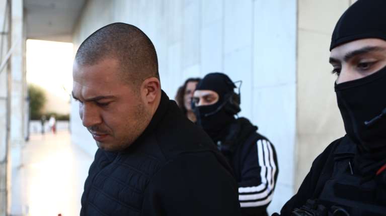 Φοινικούντα: Ξεπουλούσε την περιουσία ο ανιψιός μετά τη διπλή δολοφονία  - Οι κινήσεις του μετά την τραγωδία