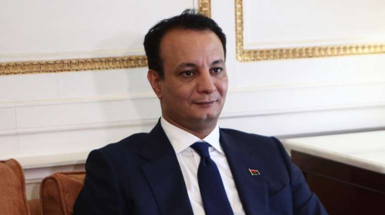 Συνάντηση Μητσοτάκη - Γεραπετρίτη με τον γιο του στρατάρχη Χαφτάρ στο Μαξίμου