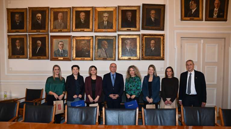 Η AEGEAN και το Οικονομικό Πανεπιστήμιο Αθηνών υπογράφουν Μνημόνιο Συνεργασίας