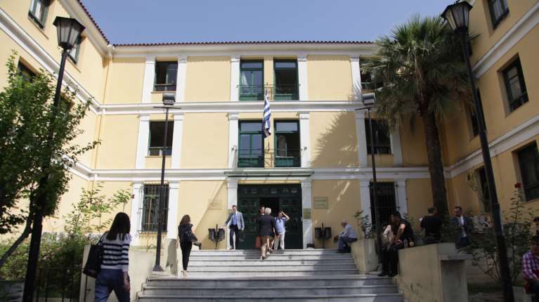 Σοβαρά προβλήματα υποδομής στα δικαστικά κτήρια της Αθήνας καταγγέλλουν οι εργαζόμενοι: "Κινδυνεύει η ασφάλειά μας"