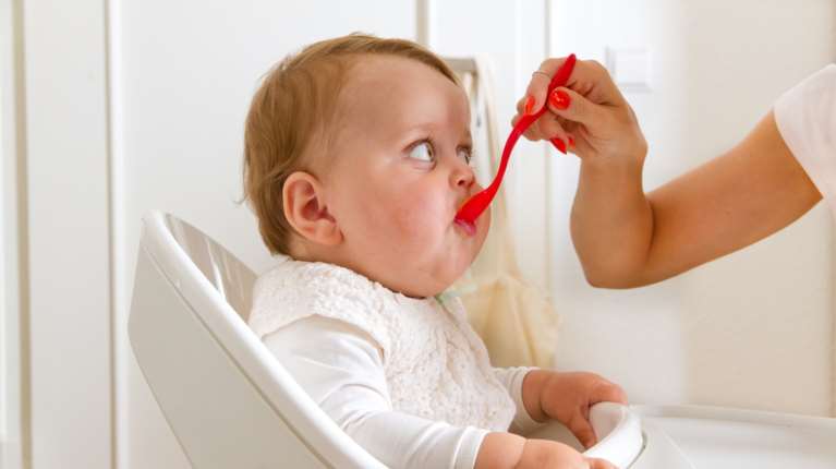 Μελέτη: Η περιορισμένη πρόσληψη ζάχαρης στη βρεφική ηλικία προστατεύει την καρδιά στην ενήλικη ζωή