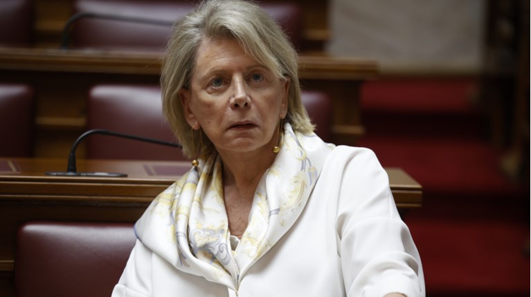 Έλενα Ακρίτα