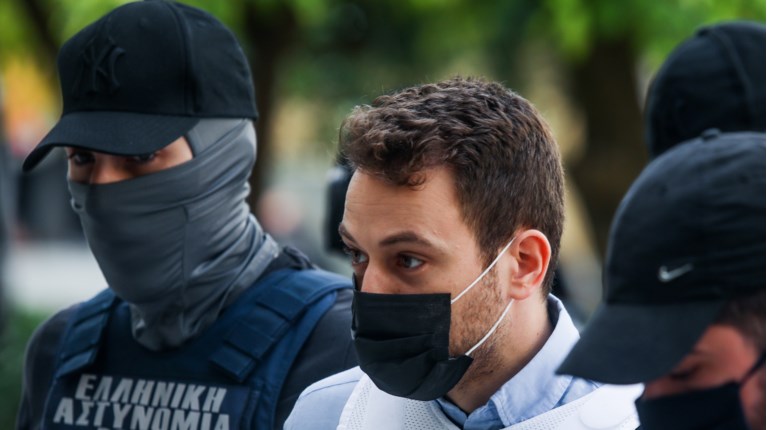 ΓΛΥΚΑ ΝΕΡΑ - ΠΙΛΟΤΟΣ