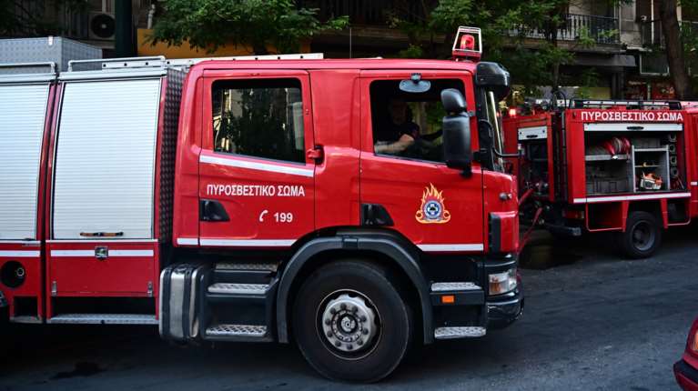 Καισαριανή: Φωτιά επί της οδού Εθνικής Αντιστάσεως