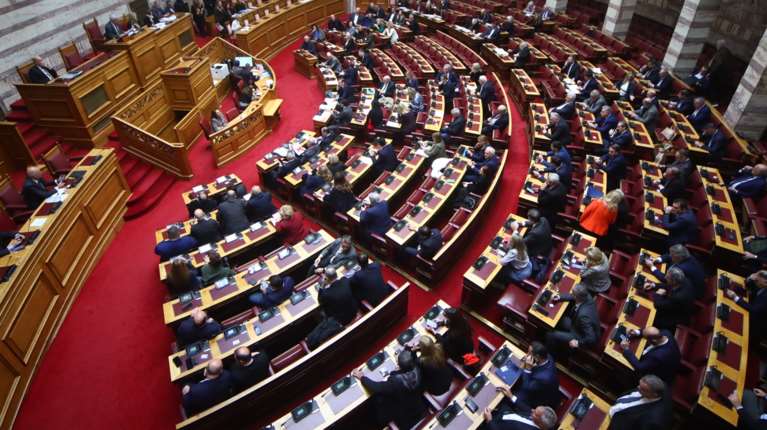 Αναθεώρηση του Συντάγματος: Αυτές είναι οι κοινοβουλευτικές διαδικασίες που προβλέπονται - Οι προϋποθέσεις