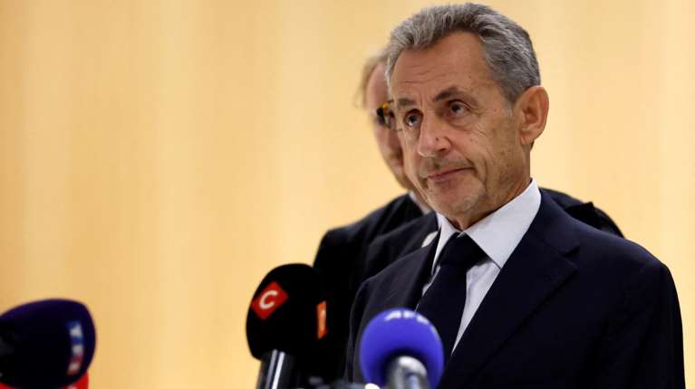 Νικολά Σαρκοζί: Στις 10 Νοεμβρίου η εξέταση του αιτήματος αποφυλάκισής του