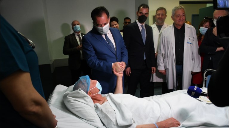 ΑΔΩΝΙΣ ΓΕΩΡΓΙΑΔΗΣ ΑΠΟΓΕΥΜΑΤΙΝΑ ΧΕΙΡΟΥΡΓΕΙΑ