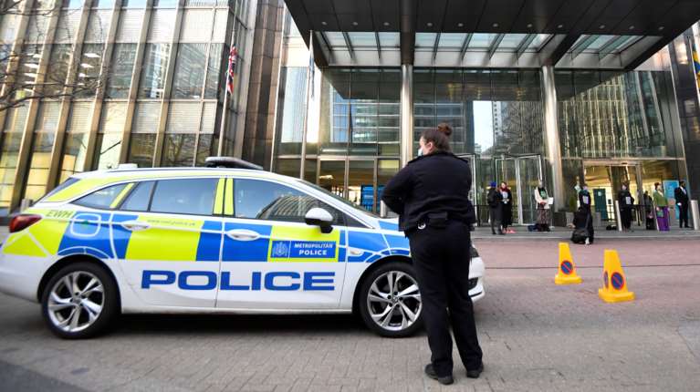 Σάλος στη Βρετανία: Ποινές κάθειρξης 174 ετών σε επτά άνδρες που εκμεταλλεύονταν σεξουαλικά ανήλικες