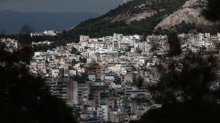 &quot;Ξεκλειδώνουν&quot; χιλιάδες ακίνητα: Όλα τα κίνητρα και τα οφέλη για ιδιοκτήτες και ενοικιαστές