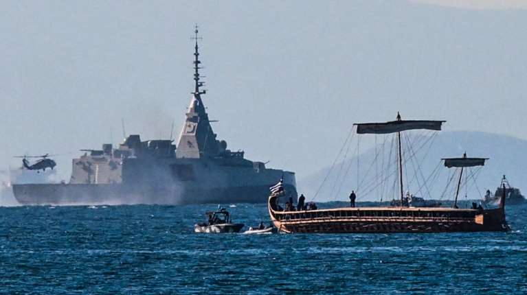Ανάστροφη πλώρη: Το ναυτικό μυστικό που συνδέει τη φρεγάτα "Κίμων", το θωρηκτό "Αβέρωφ" και την τριήρη "Ολυμπιάς"