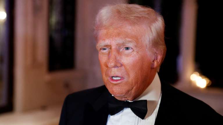 Ο Τραμπ απαιτεί από τη Βρετανία να &quot;ξεφορτωθεί&quot; τις ανεμογεννήτριες και να ανοίξει τη Βόρεια Θάλασσα στις πετρελαϊκές εταιρείες