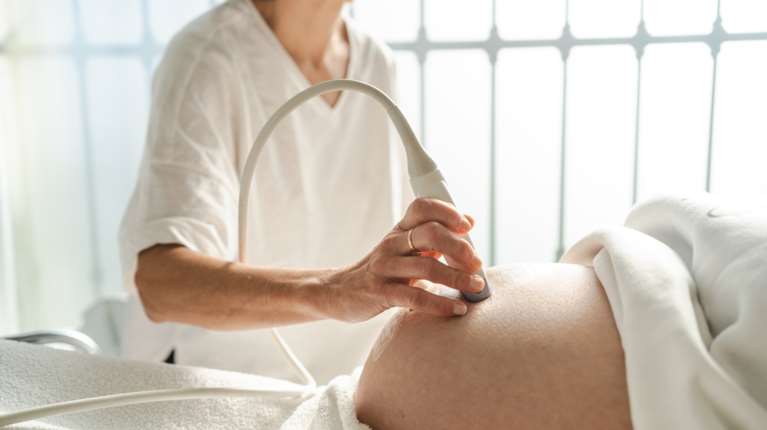 ΠΟΥ διαψεύδει Τραμπ: Δεν υπάρχει σύνδεση μεταξύ του αυτισμού και της χρήσης παρακεταμόλης στη διάρκεια της εγκυμοσύνης