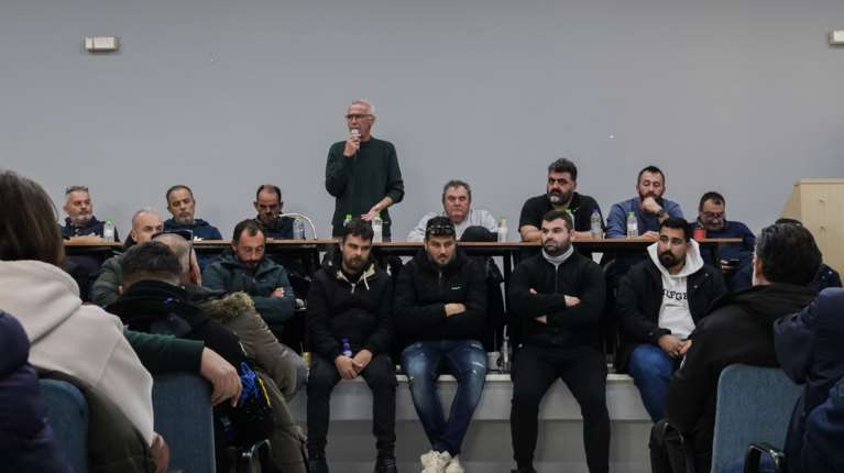 Αγρότες: Ναι στον διάλογο με Μητσοτάκη και από τους "σκληρούς" των μπλόκων - Με ανοιχτούς δρόμους