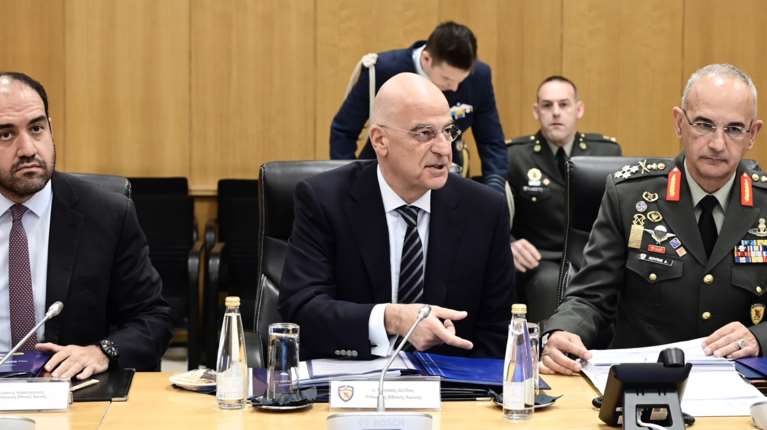Έκτακτες κρίσεις στις Ένοπλες Δυνάμεις ζήτησε ο Νίκος Δένδιας από τον αρχηγό ΓΕΕΘΑ