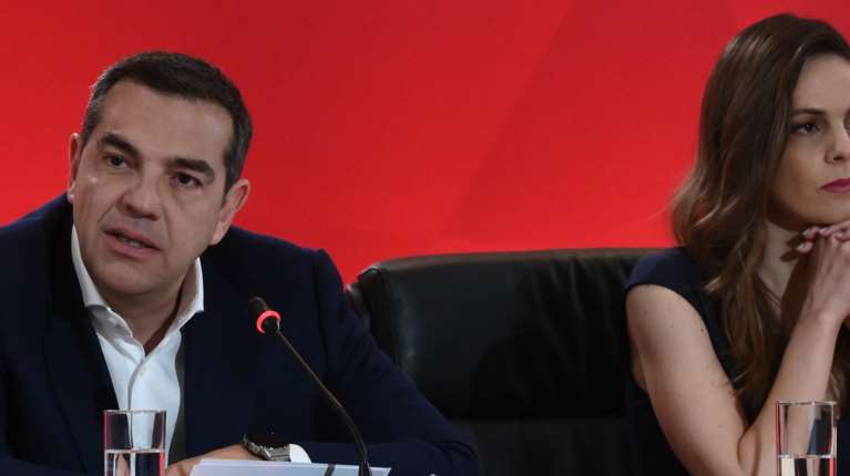 Η αποκάλυψη του Τσίπρα: Πώς έδωσε σε Αχτσιόγλου και Χαρίτση το &quot;δαχτυλίδι&quot; το 2023 και εκείνοι αρνήθηκαν