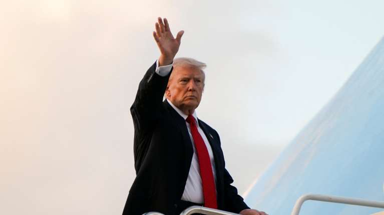 Τραμπ: Ρωσία και Κίνα κάνουν δοκιμές πυρηνικών όπλων - &quot;Μετρημένες&quot; οι ημέρες του Μαδούρο στην εξουσία