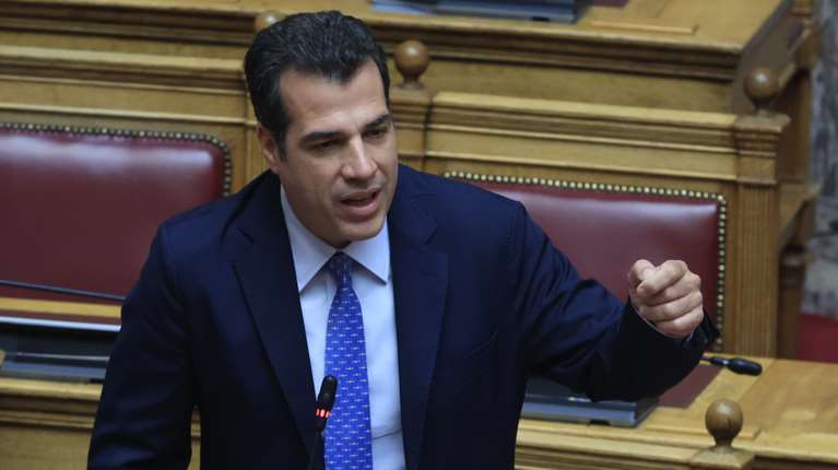 Πλεύρης σε Λατινοπούλου για μεταναστευτικό: 