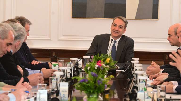 Τι ειπώθηκε στη μαραθώνια συνάντηση Μητσοτάκη - αγροτών - Ανακοινώνονται βελτιώσεις σε ρεύμα και πετρέλαιο