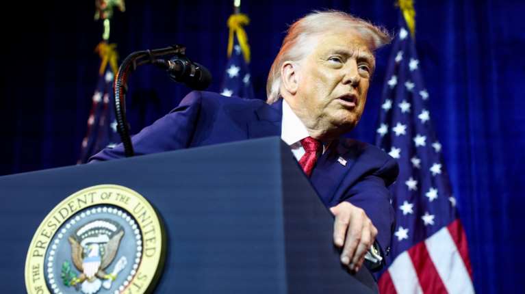 Πετρέλαιο Βενεζουέλας: Με προεδρικό διάταγμα, ο Τραμπ "κλείδωσε" τα έσοδα από τις πωλήσεις