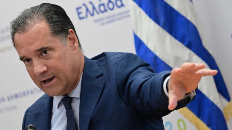 Με υδροπλάνο από τη Χίο στην Αλόννησο ο Άδωνις Γεωργιάδης για το Περιφερειακό Ιατρείο [βίντεο]