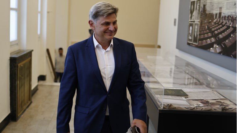 φαραντουρης