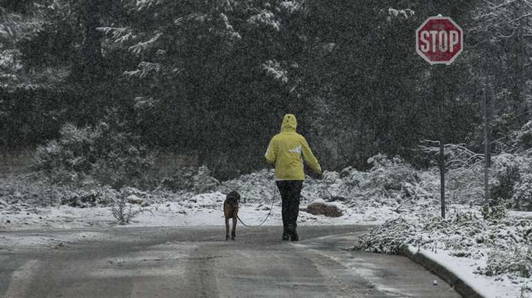 Έκτακτο δελτίο επιδείνωσης καιρού: Σαρωτικό κύμα ψύχους από το απόγευμα - Οι περιοχές πού θα χιονίσει