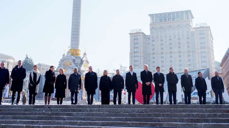 Στο Κίεβο ηγέτες για την 3η επέτειο από τη ρωσική εισβολή - Στο τελικό στάδιο οι διαπραγματεύσεις με τις ΗΠΑ για τα ορυκτά