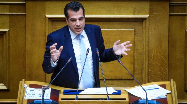 Πλεύρης: "Μη σοκάρεστε, τα σύνορα φυλάσσονται - Φυλακή ή επιστροφή για όσους εισέρχονται παράνομα στη χώρα"