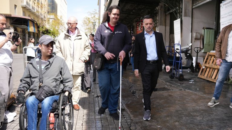 ΧΑΡΗΣ ΔΟΥΚΑΣ