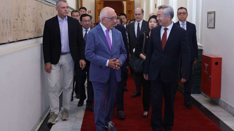 Κακλαμάνης και Σκρέκας συναντήθηκαν με στελέχη του Κομμουνιστικού Κόμματος Κίνας - &quot;Σε ιδιαίτερα φιλικό κλίμα&quot;