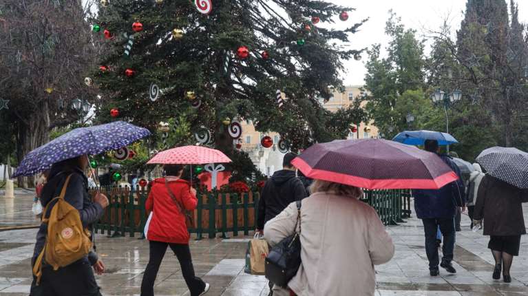 Άστατος ο καιρός σήμερα: Νεφώσεις, βροχές, καταιγίδες σε όλή τη χώρα - Η πρόγνωση για τα Χριστούγεννα