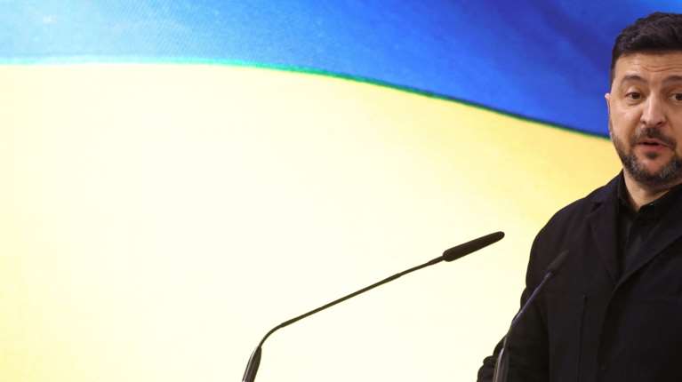 Ζελένσκι: Οι ΗΠΑ ζητούν παραχωρήσεις από την Ουκρανία αλλά όχι από τη Ρωσία – Χαρακτήρισε τον Πούτιν "σκλάβο του πολέμου"