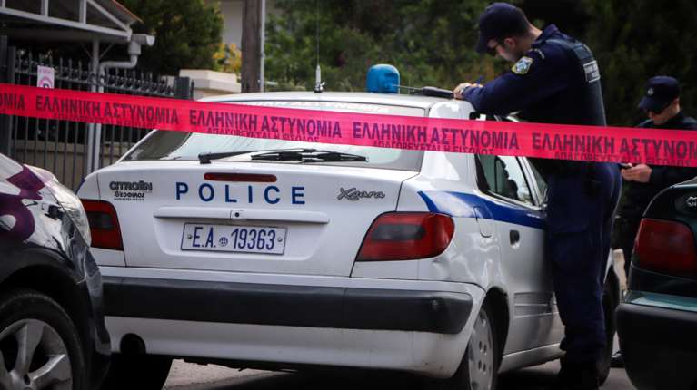 Κυψέλη: Συνελήφθη 37χρονος που απείλησε με πιστόλι γυναίκα μέσα σε κατάστημα