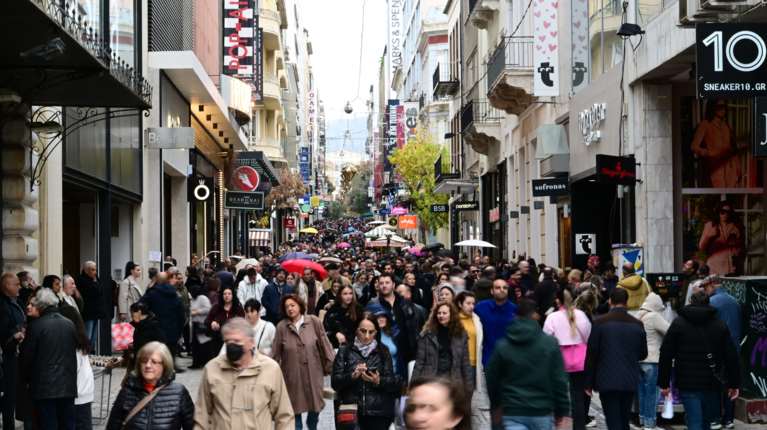 Εβδομάδα αυξήσεων για ένα εκατομμύριο εργαζόμενους στον ιδιωτικό τομέα: Ποιοι θα ωφεληθούν - Παραδείγματα