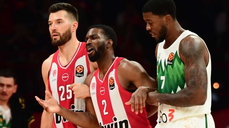 Χειρουργήθηκε στις ΗΠΑ ο άτυχος Κίναν Έβανς - Χάνει όλη τη σεζόν του Ολυμπιακού