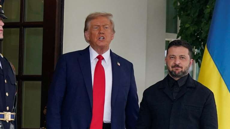 Ο Ζελένσκι πήρε το προσχέδιο των ΗΠΑ για ειρήνη στην Ουκρανία, χωρίς να το απορρίψει  - &quot;Θα μιλήσω με τον Τραμπ&quot;